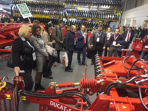 «ЛОЗОВСКИЕ МАШИНЫ» на Agritechnica-2017 (ВИДЕО) «ЛОЗОВСКИЕ МАШИНЫ» на Agritechnica-2017 (ВИДЕО)